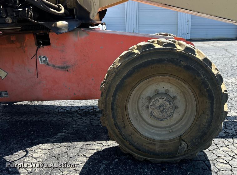 image for item ET3025 2006 JLG 600S boom lift