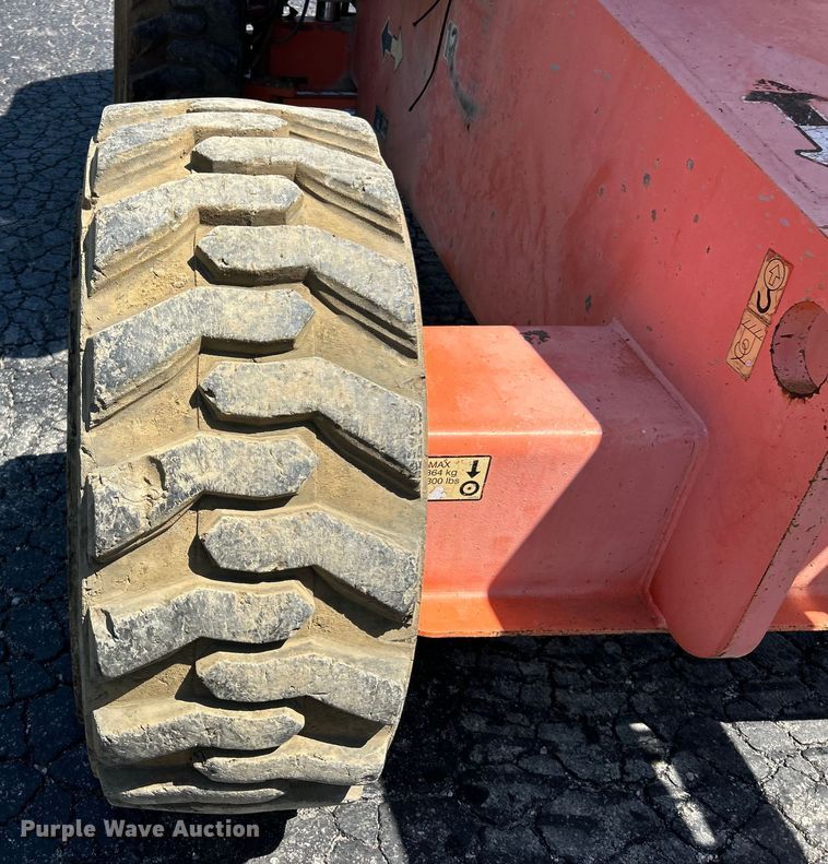 image for item ET3025 2006 JLG 600S boom lift