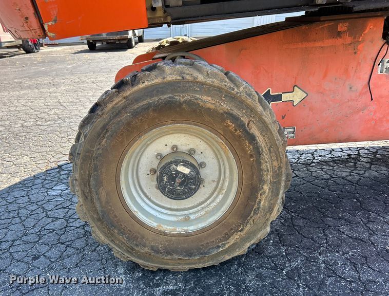 image for item ET3025 2006 JLG 600S boom lift