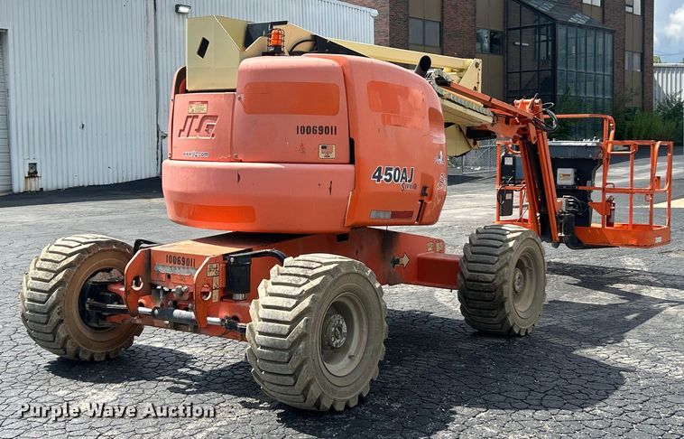 image for item ET3026 2012 JLG 450AJ Series II boom lift