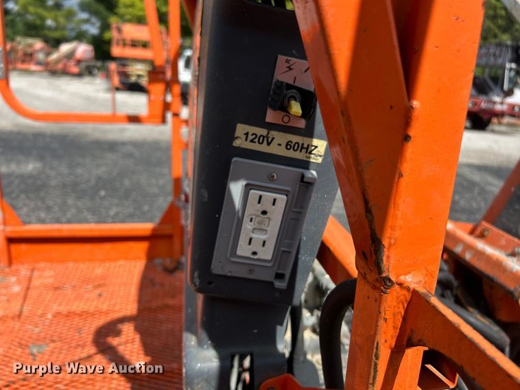 image for item ET3026 2012 JLG 450AJ Series II boom lift