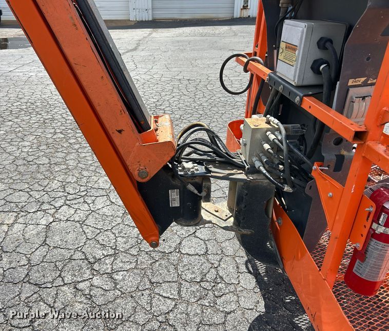 image for item ET3026 2012 JLG 450AJ Series II boom lift