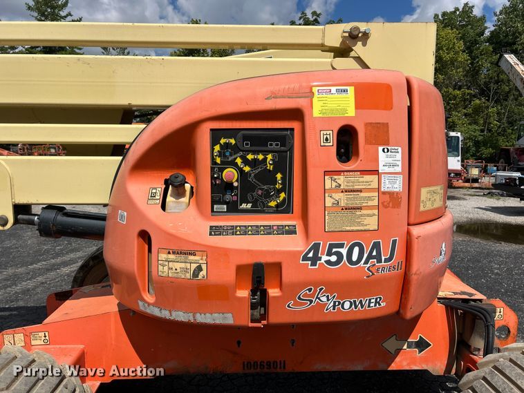 image for item ET3026 2012 JLG 450AJ Series II boom lift
