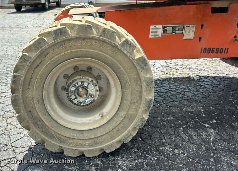 image for item ET3026 2012 JLG 450AJ Series II boom lift