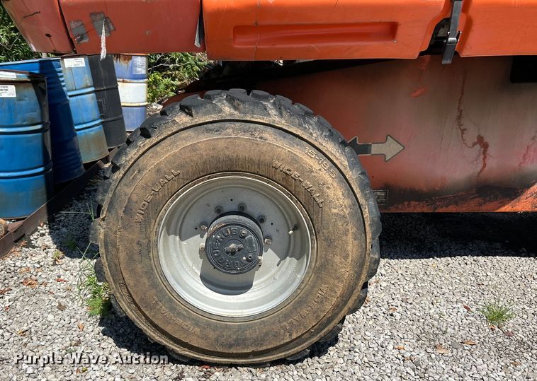 image for item ET3030 2005 JLG 600S boom lift
