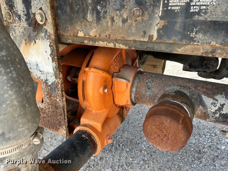 image for item ET3056 2000 International 4700 water truck