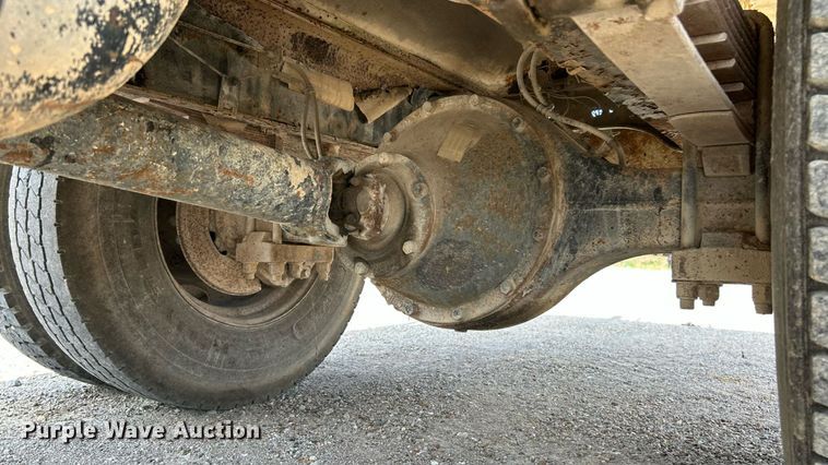 image for item ET3056 2000 International 4700 water truck