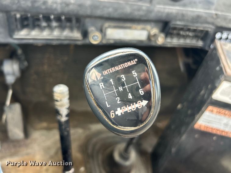 image for item ET3056 2000 International 4700 water truck