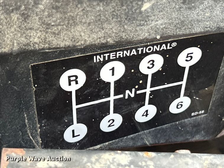 image for item ET3056 2000 International 4700 water truck