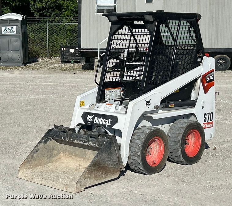 MINI CARGADOR SOBRE RUEDAS 2012 BOBCAT S70