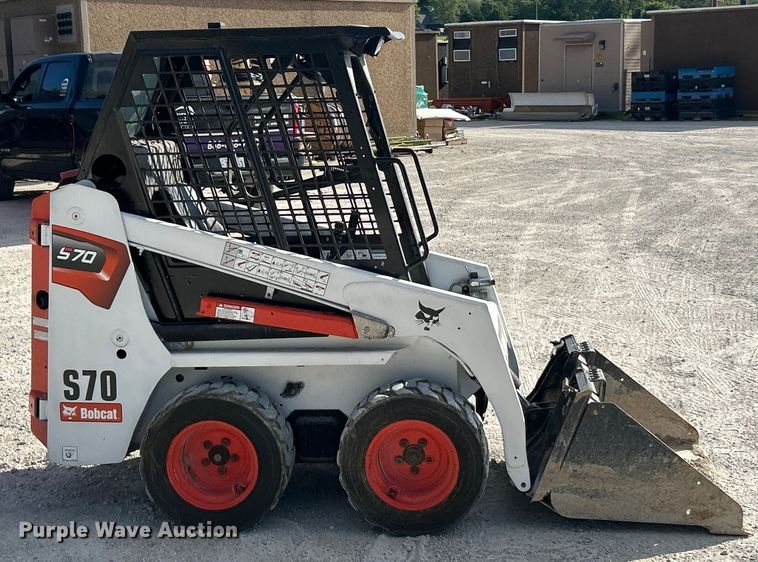 MINI CARGADOR SOBRE RUEDAS 2012 BOBCAT S70