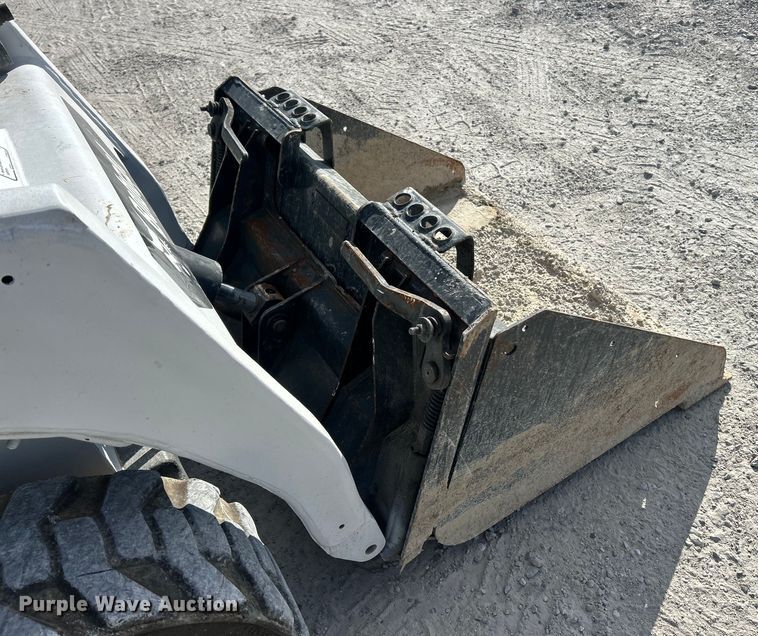 image for item ET3077 2012 Bobcat S70 skid steer loader