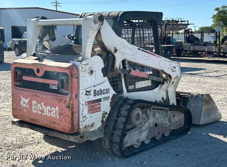 MINI CARGADOR SOBRE ORUGAS 2013 BOBCAT T590