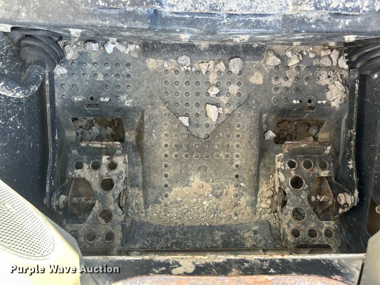 image for item ET3096 2013 Bobcat T590 tracked skid steer loader