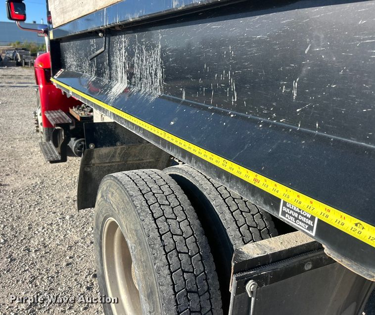 image for item ET3098 2012 International 4400  dump truck