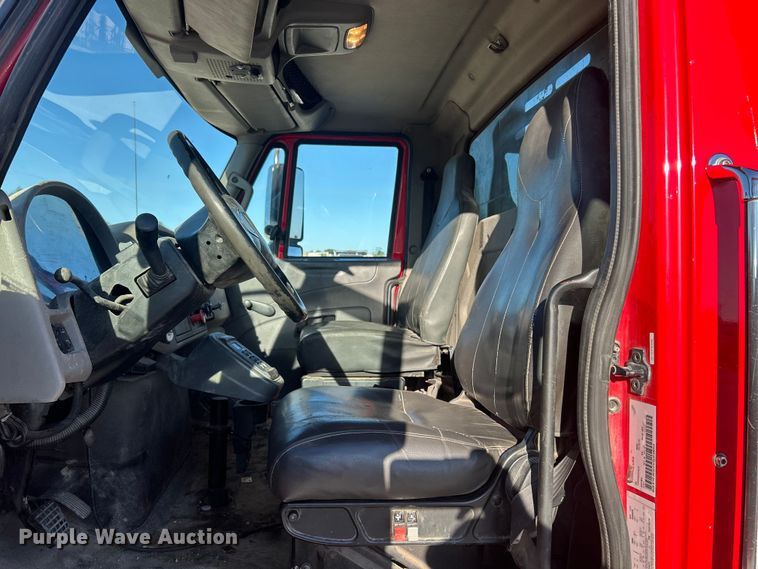 image for item ET3098 2012 International 4400  dump truck