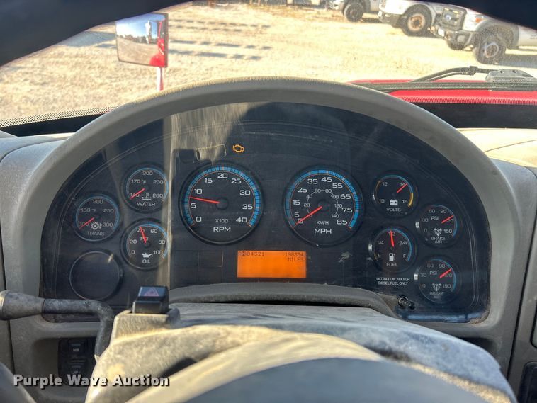 image for item ET3098 2012 International 4400  dump truck