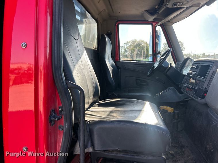 image for item ET3098 2012 International 4400  dump truck