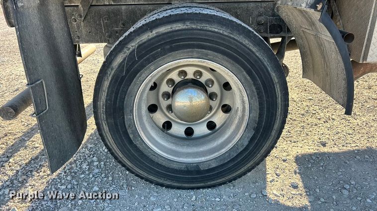 image for item ET3098 2012 International 4400  dump truck