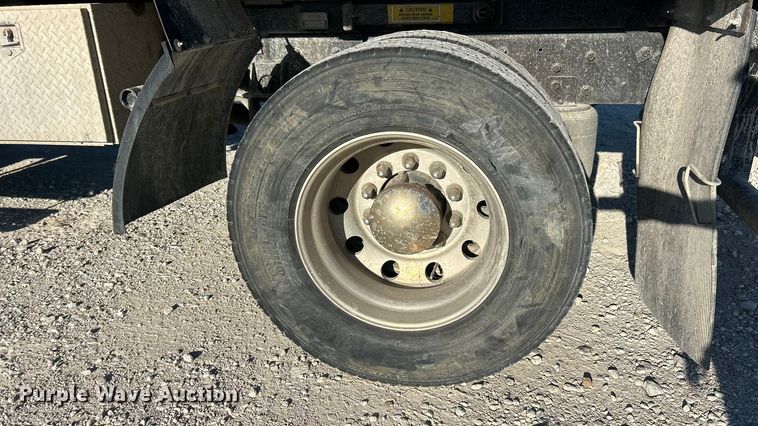 image for item ET3098 2012 International 4400  dump truck