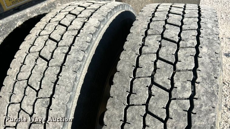 image for item ET3098 2012 International 4400  dump truck