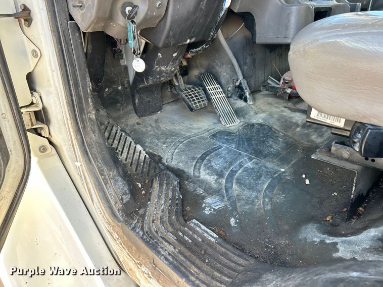 image for item ET3099 2006 Freightliner Business Class M2 dump truck