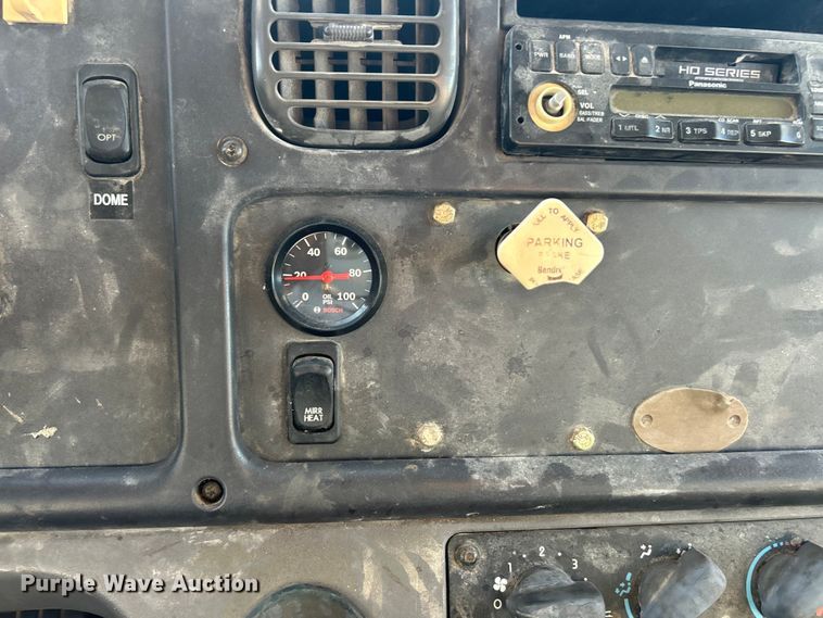 image for item ET3099 2006 Freightliner Business Class M2 dump truck