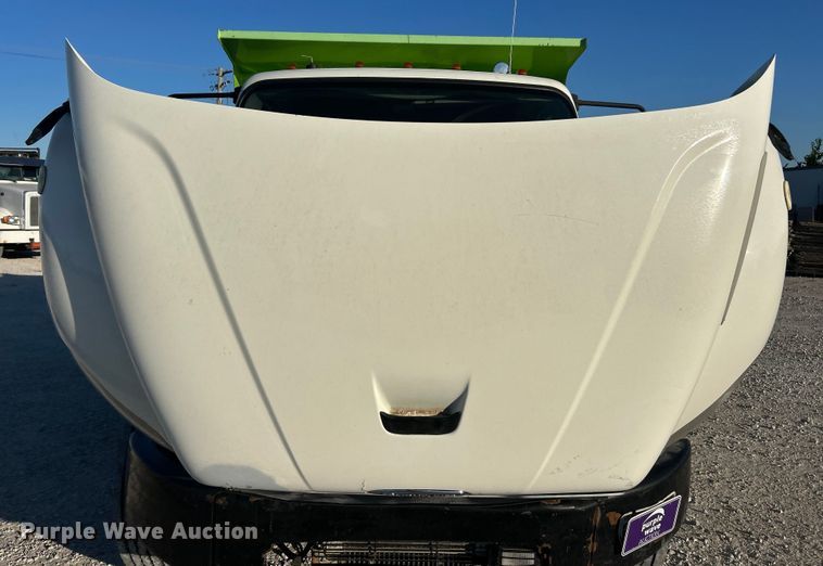 image for item ET3099 2006 Freightliner Business Class M2 dump truck