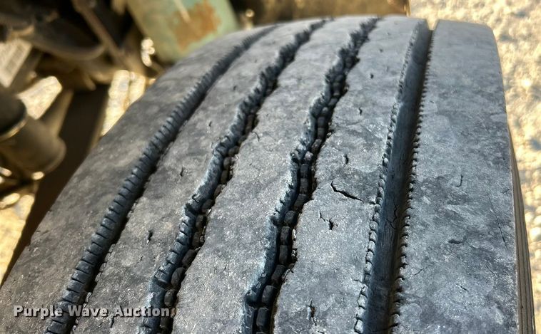 image for item ET3099 2006 Freightliner Business Class M2 dump truck