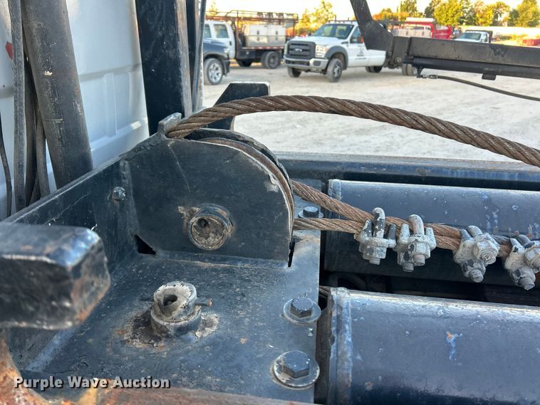 image for item ET3102 2000 Mack RD688S  roll-off container truck