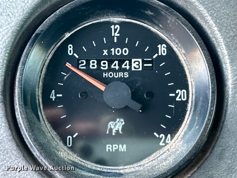 image for item ET3102 2000 Mack RD688S  roll-off container truck