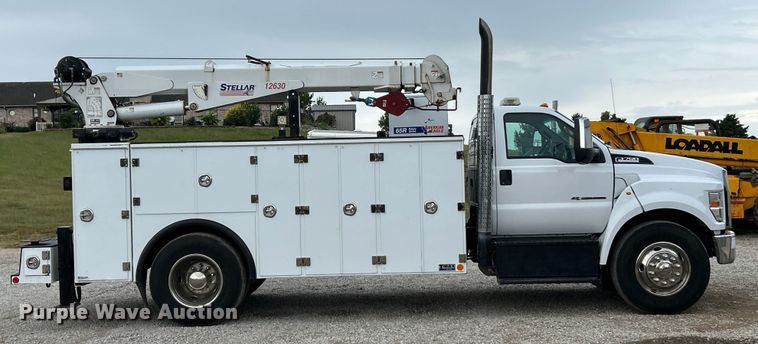 image for item ET3105 2017 Ford F750 Super Duty utility / service truck