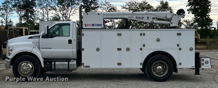 image for item ET3105 2017 Ford F750 Super Duty utility / service truck