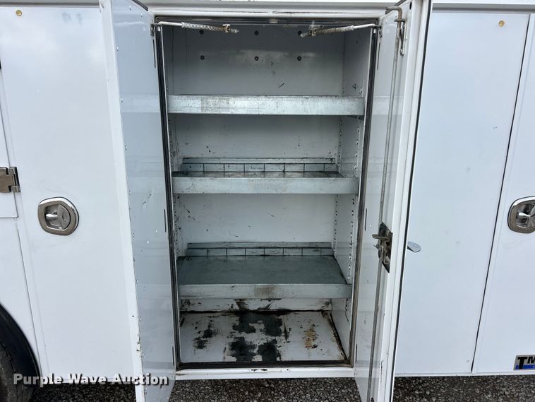 image for item ET3105 2017 Ford F750 Super Duty utility / service truck