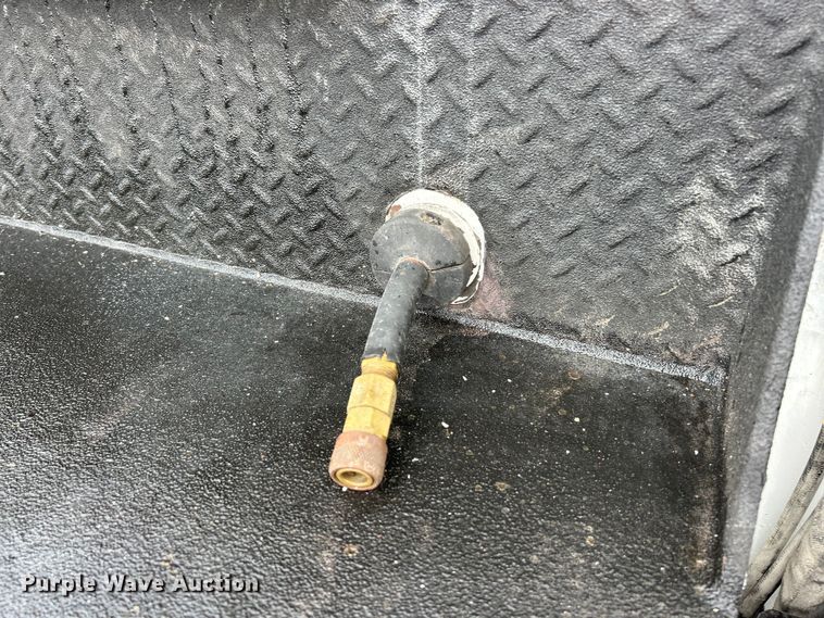 image for item ET3105 2017 Ford F750 Super Duty utility / service truck