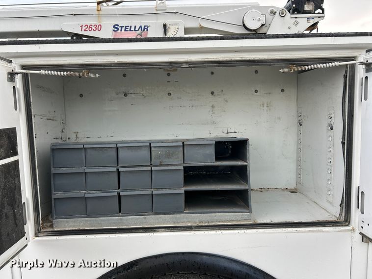 image for item ET3105 2017 Ford F750 Super Duty utility / service truck