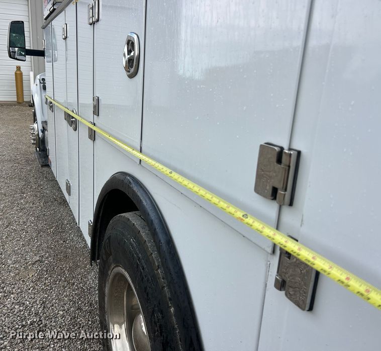 image for item ET3105 2017 Ford F750 Super Duty utility / service truck