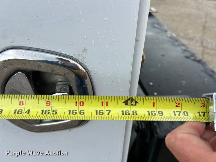 image for item ET3105 2017 Ford F750 Super Duty utility / service truck