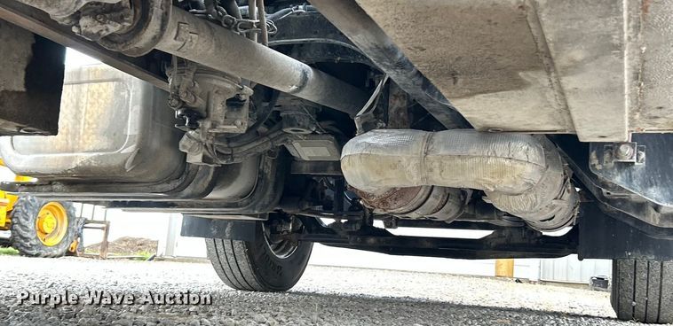 image for item ET3105 2017 Ford F750 Super Duty utility / service truck