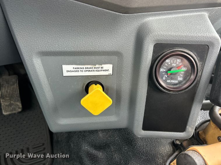 image for item ET3105 2017 Ford F750 Super Duty utility / service truck