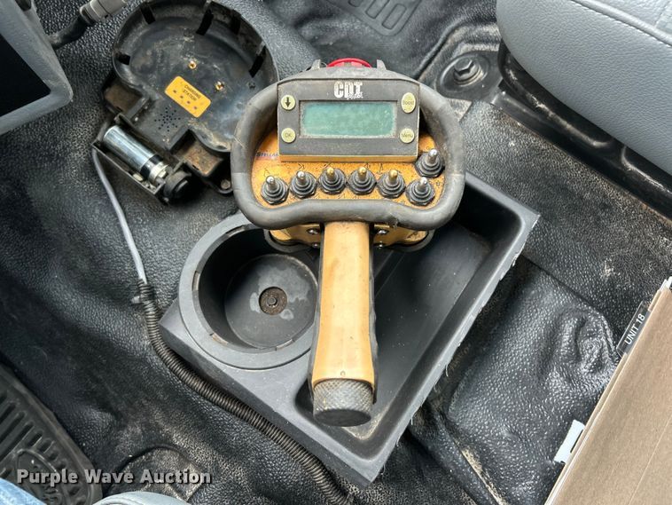 image for item ET3105 2017 Ford F750 Super Duty utility / service truck