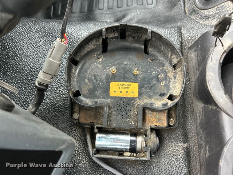 image for item ET3105 2017 Ford F750 Super Duty utility / service truck