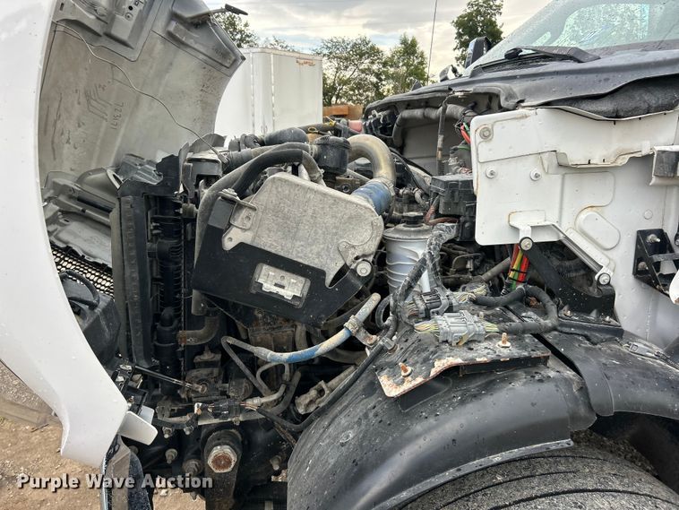 image for item ET3105 2017 Ford F750 Super Duty utility / service truck