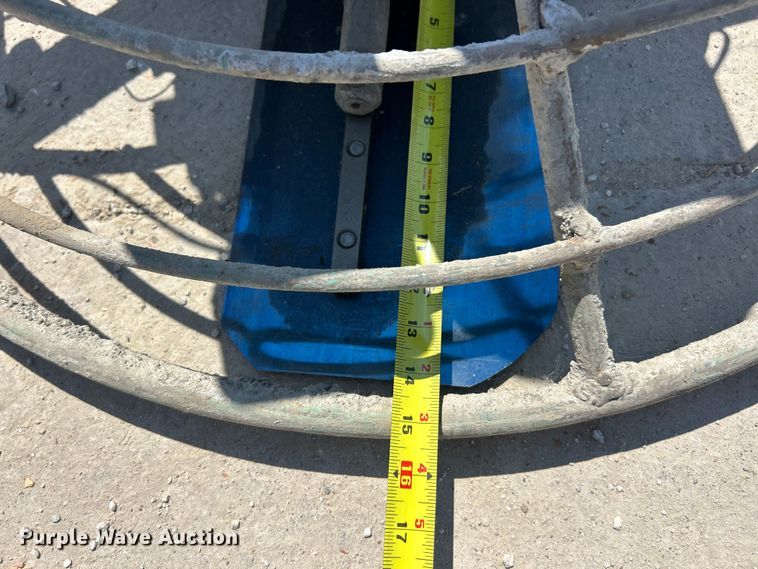 image for item ET3116 Multiquip Whiteman power trowel