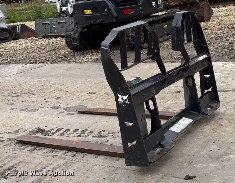 image for item ET4501 Bobcat 48