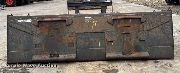 image for item ET4502 Bobcat 72