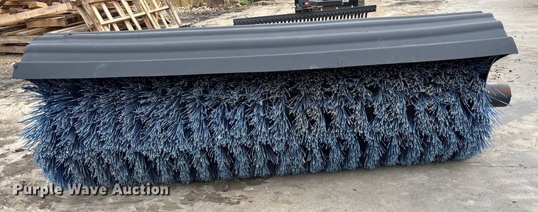 image for item ET4503 2013 Bobcat 84 Angle Broom skid steer broom