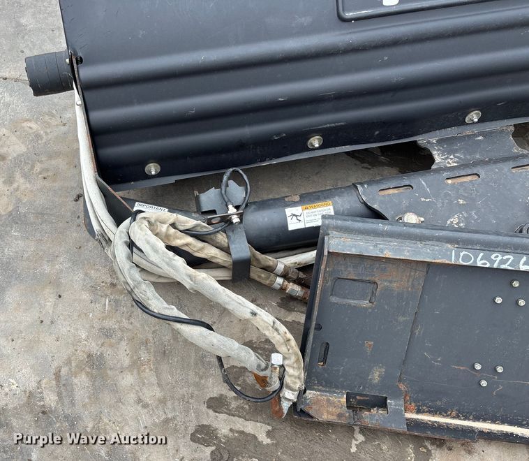 image for item ET4503 2013 Bobcat 84 Angle Broom skid steer broom