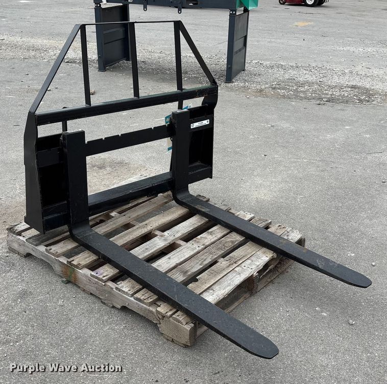 image for item ET4599 AGT SAll100 skid steer forks