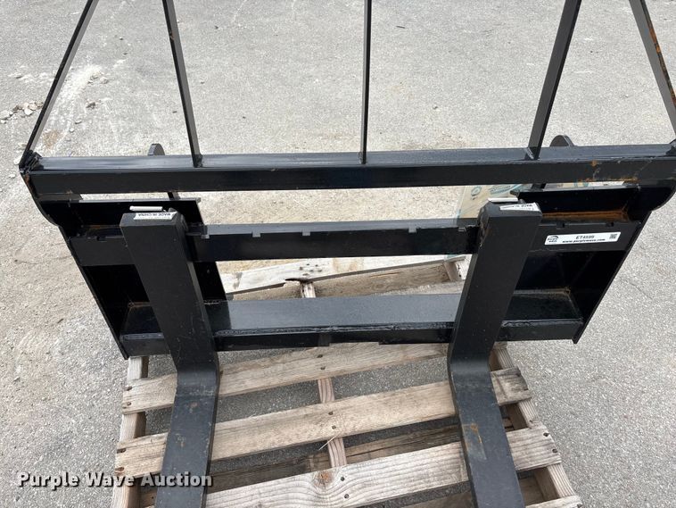 image for item ET4599 AGT SAll100 skid steer forks